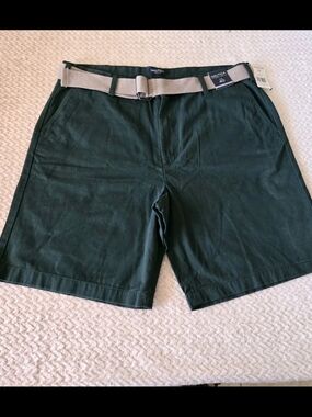 Nautica Men's Forest Green Classic Chino Shorts